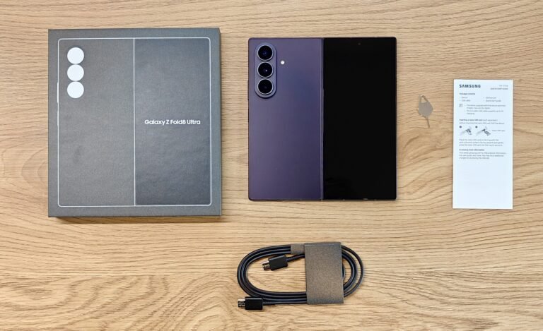 We Unbox the Galaxy Z Fold8 Ultra – And We Don’t All Agree on the Crease
